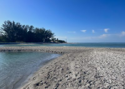 2022-05-29 USA Florida Captiva Island Turner Beach Grüne Wasser Natur Sand