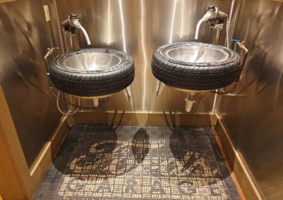 2022-05-29 USA Florida Fort Myers Ford's Garage diner toilets washbasin sinks