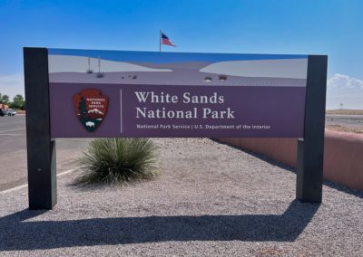 2022-06-09 USA New Mexico White Sands National Park sign entrance desert white sand gypsum