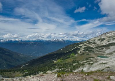 2022-08-15 Kanada British Columbia Britisch-Kolumbien Whistler Blackcomb Mountain Blackcomb Meadows Trail Wanderung Berge Landscahft Grüne Tal