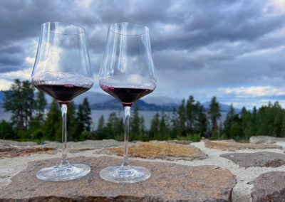 2022-08-27 Canada British Columbia Okanagan Valley Kelowna wine glass tasting Okanagan Lake