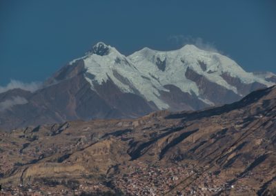 2022-10-14 Bolivia La Paz capital city view houses mountains nevado Illimani