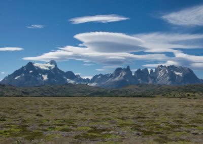 2023-01-07 Chile Patagonien Puerto Natales Torres del Paine Nationalpark parque nacional Berge Felsen Wolken Klippen Schnee Gletscher beste schönste Aussichtspunkt Los Cuernos Hörner