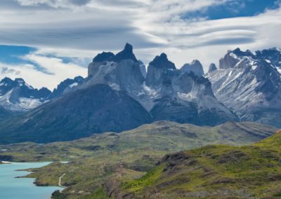 2023-01-07 Chile Patagonia Puerto Natales Torres del Paine National Park Parque Nacional mountains rocks clouds cliffs snow glacier viewpoint lake lago Pehoe water Mirador the best the most beautiful hiking trail Mirador cóndor magnificent viewpoint Condor Los Cuernos