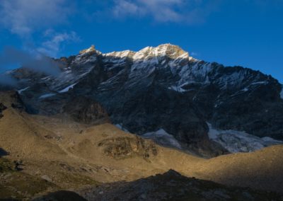 2023-09-15 Suisse alpes Valais Val-d'Anniviers Zinal CAS Cabane Arpitettaz lac Apritettaz deux jours meilleure blus belle randonnée montagne neige glacier chemin de randonnée sentier nuages coucher de soleil soir Weisshorn