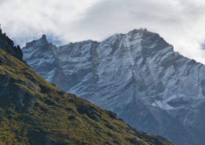 2023-09-16 Schweiz Alpen Wallis Val d'Anniviers Tal Zinal SAC Cabane Arpitettaz Hütte lac Arpitettaz See Zweitageswanderung beste schönste Wanderung Berge Wanderweg Schnee Weisshorn Aussicht