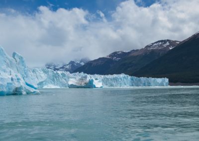 2022-12-11 Argentine Patagonie El Calafate Parc National Los Glaciares Excursion en bateau sur le Lac Argentino Glacier Perito Moreno montagnes lac forêt