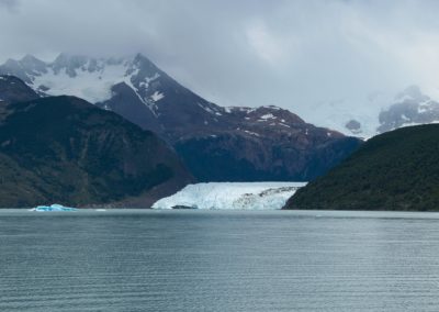 2022-12-11 Argentine Patagonie El Calafate Parc National Los Glaciares Parque Nacional Lac Argentino Excursion en bateau Glacier Spegazzini lac montagne