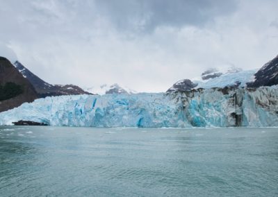 2022-12-11 Argentine Patagonie El Calafate Parc National Los Glaciares Parque Nacional Lac Argentino Excursion en bateau Glacier Spegazzini lac montagne
